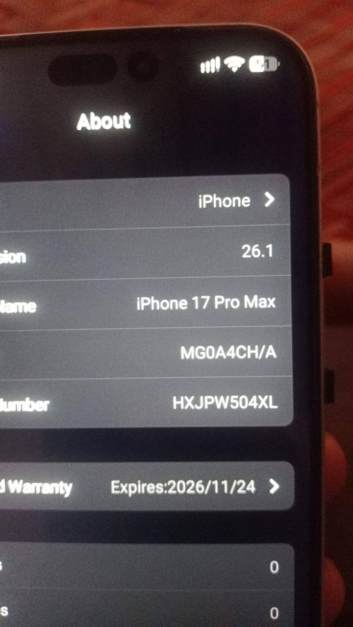 Apple iPhone 17 Pro Max 4