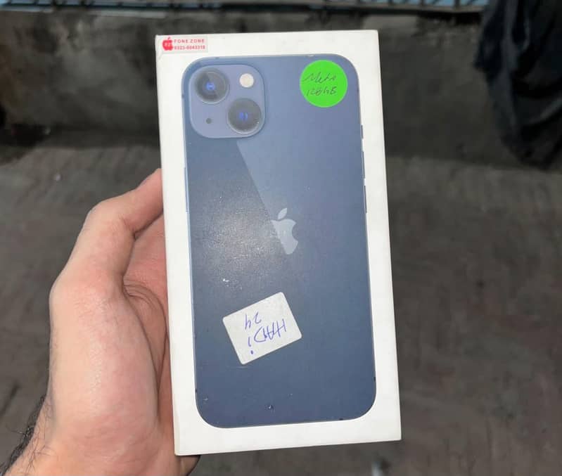 Apple iPhone 13 0