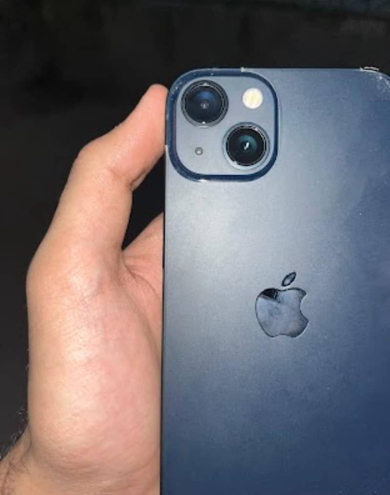 Apple iPhone 13 3