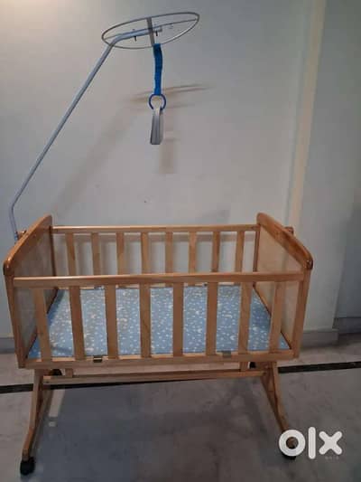 Solid Wooden Baby Cot / Cradle