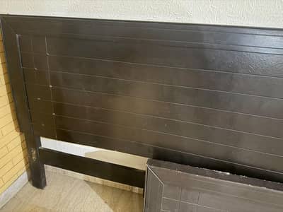 selling my used king size bed only bed