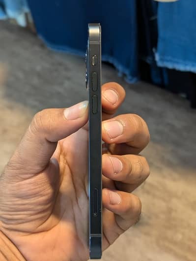 I phone 12 jv. Urgent sale