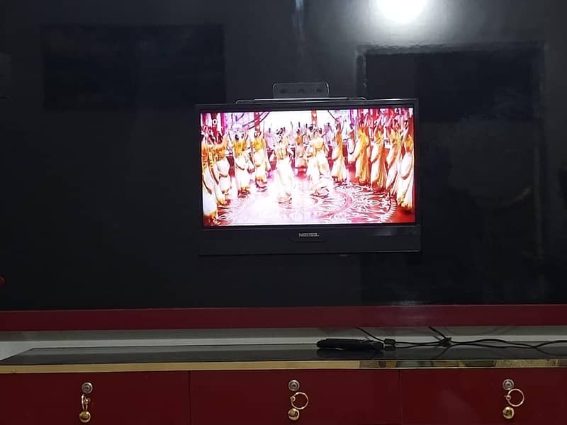NOBEL LED TV 7