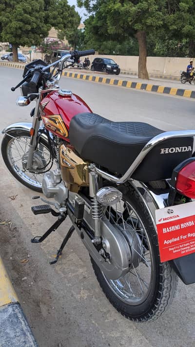 Honda Cg 125 Red Gold Edition