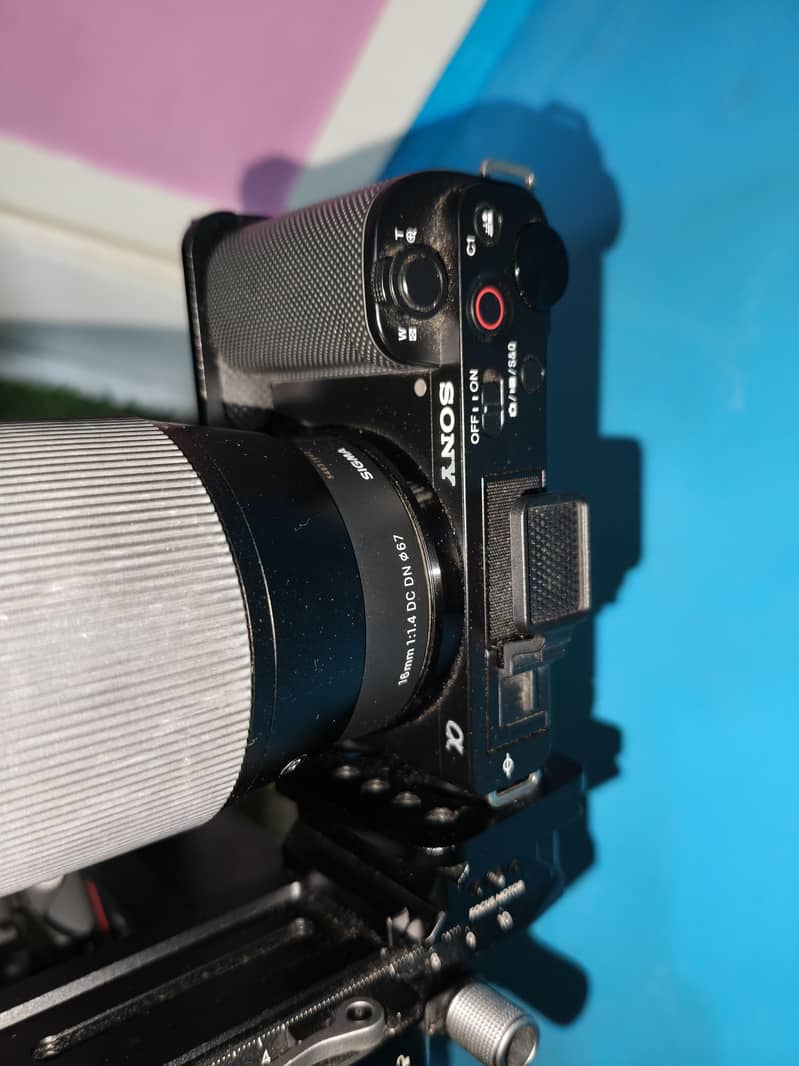 Sony zv e10 digital camera 3