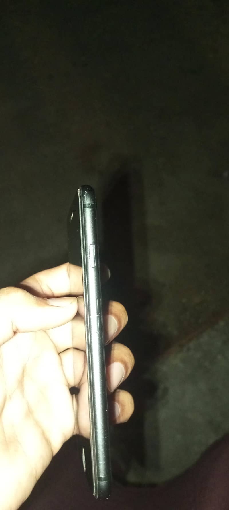 Apple iPhone 8 3