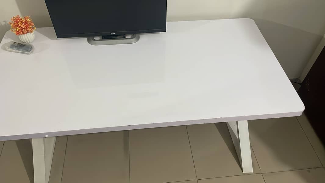 White Table 2