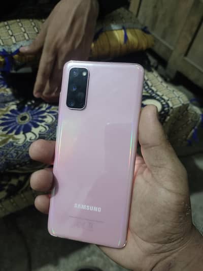 Samsung Mobile S20 exchange posible
