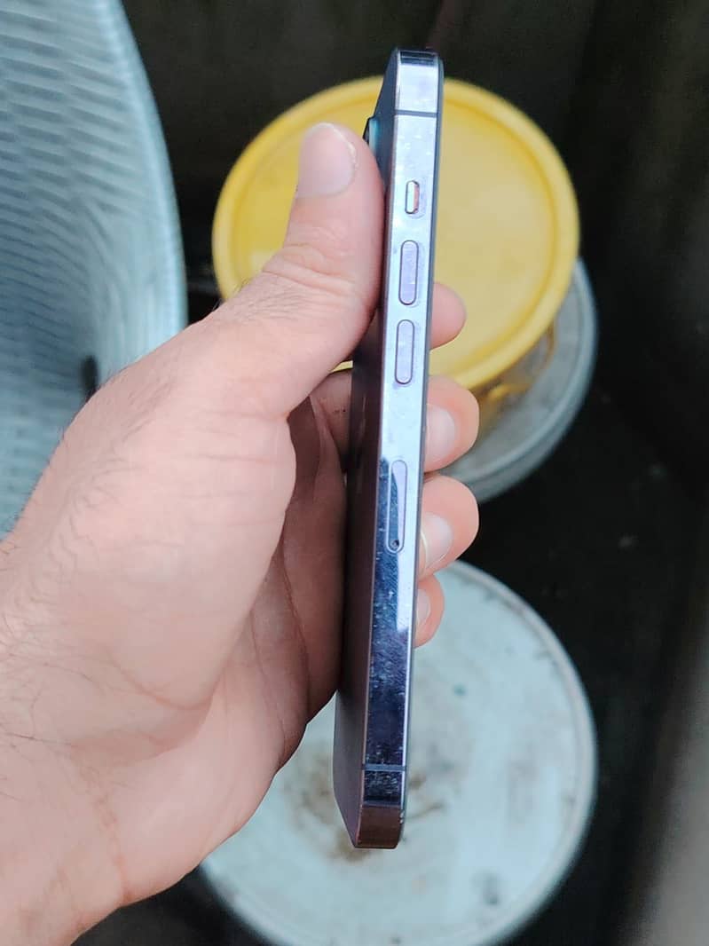 IPHONE 14 Pro 3