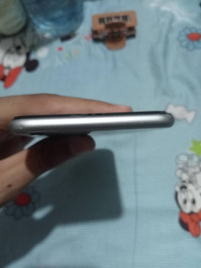 Apple iPhone 6 Plus 2
