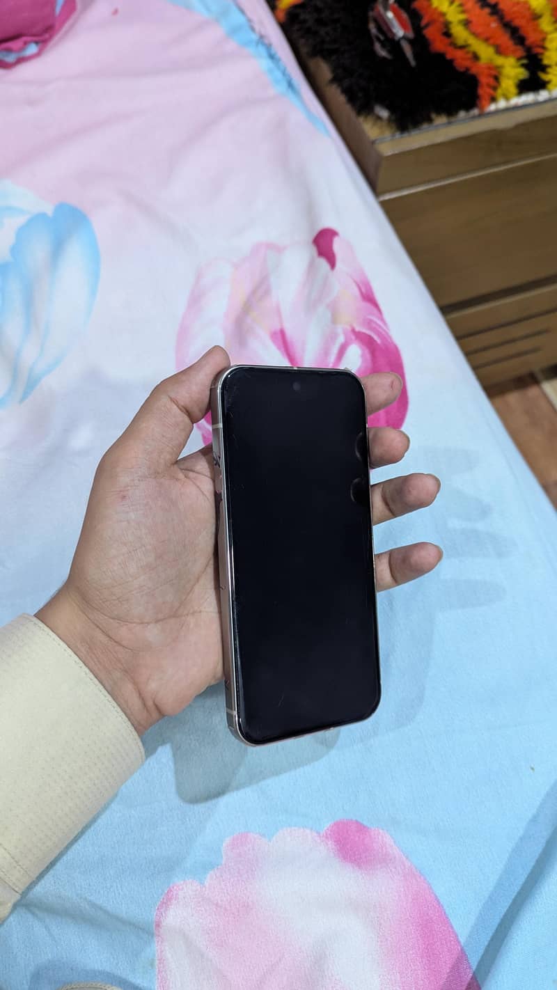 Google Pixel 9 Pro 4