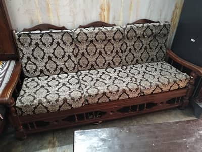 2 Sofa Sets For Sale in Very good Condition