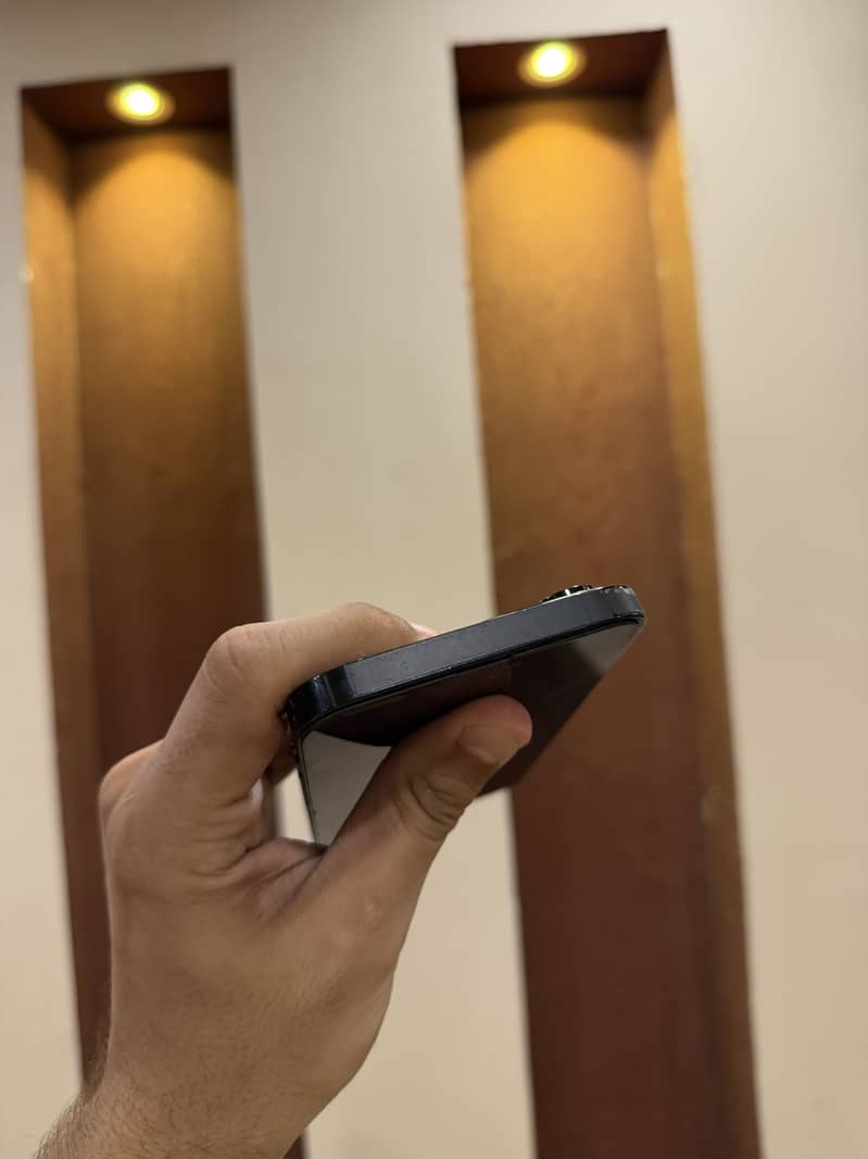 Apple iPhone 14 Pro Max 5