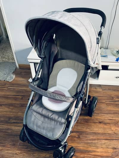 UK brand pram/ stroller for sell hood condition