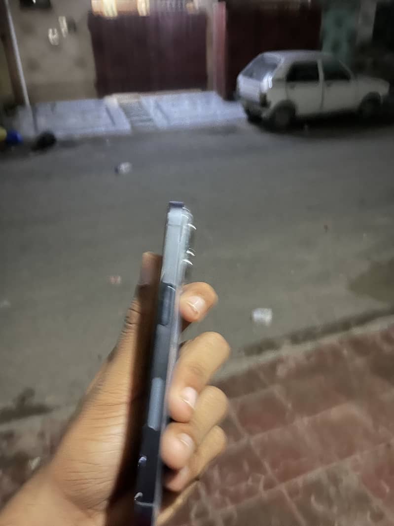 13 pro 1