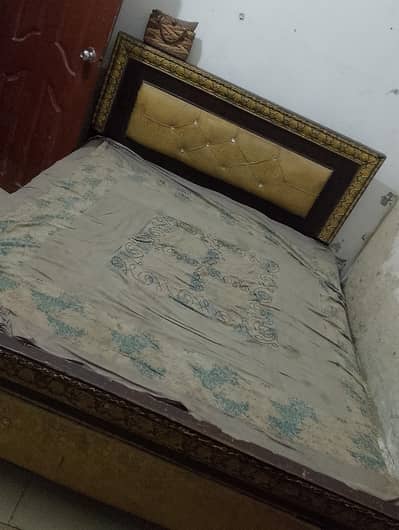medium size bed 20000 with mattress phone number03097943370