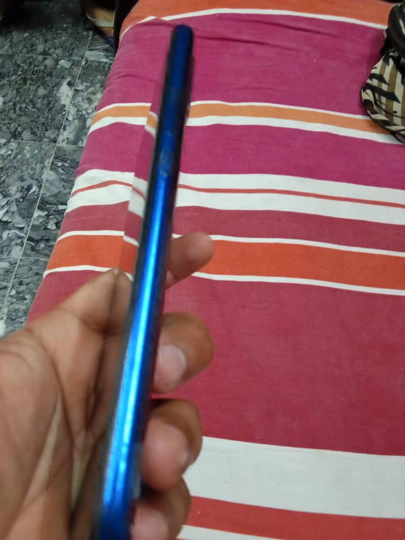 Honor 8X 3
