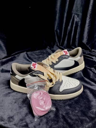 Nike Travis Scott × Air Jordan 1 Dark Mocha Premium Stock X Quality