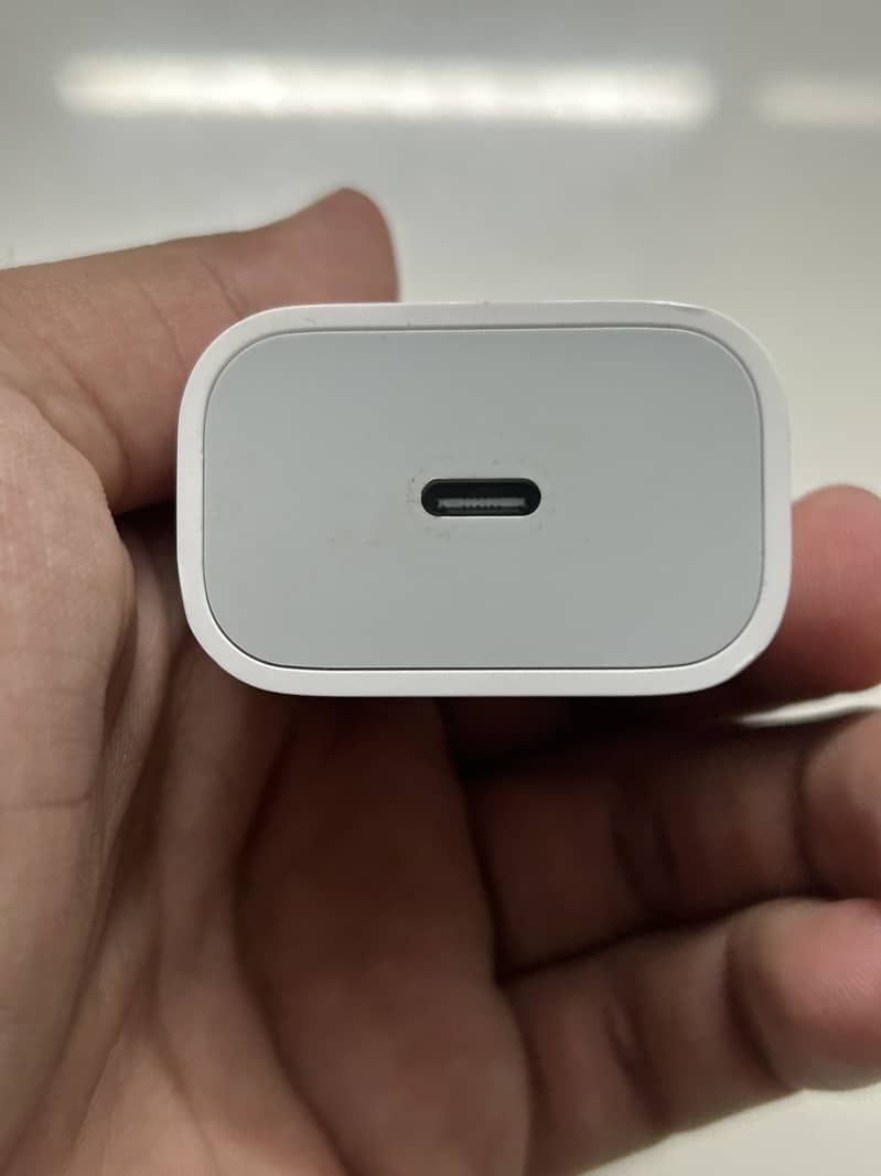 iPhone usb-c adapter 1