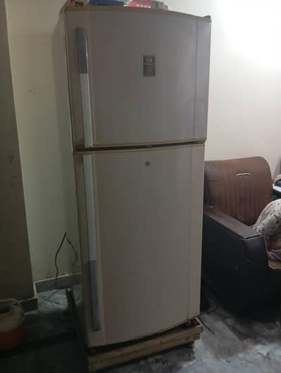 Dawlance fridge for sale