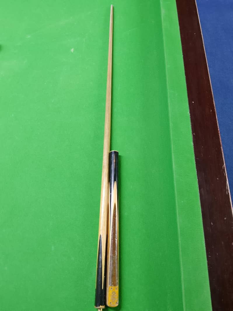 snooker cue 1