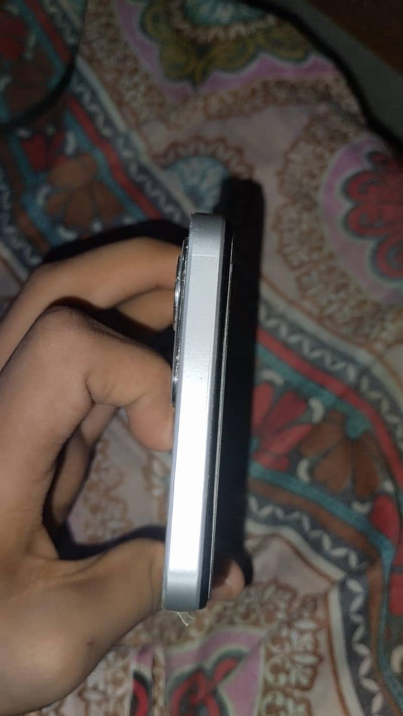 Realme C71 3