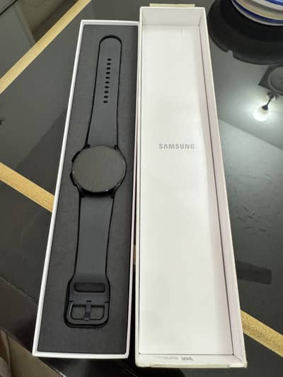 Samsung Galaxy Watch 6 – Imported from Malaysia