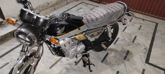 cg 150cc open latter show room condition
