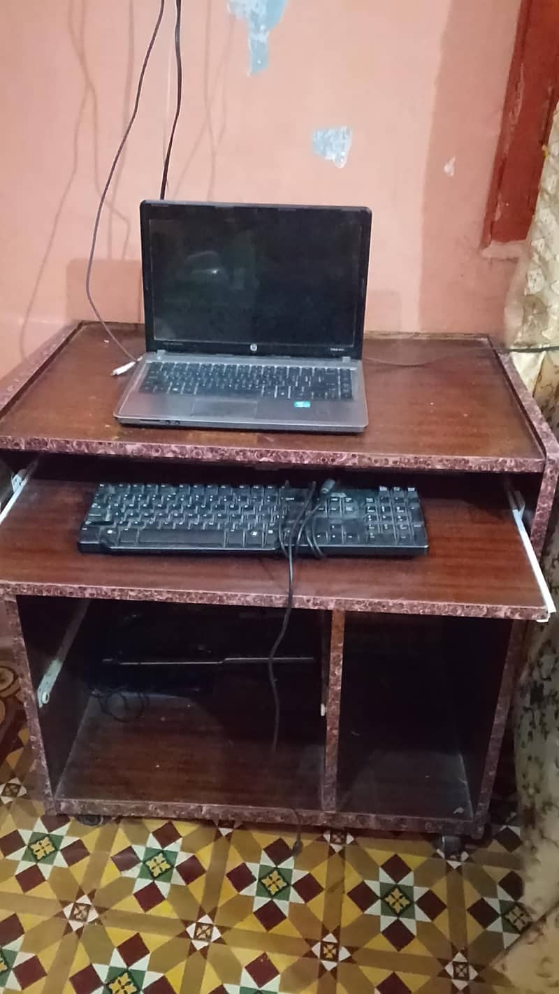 Computer and laptop table 1