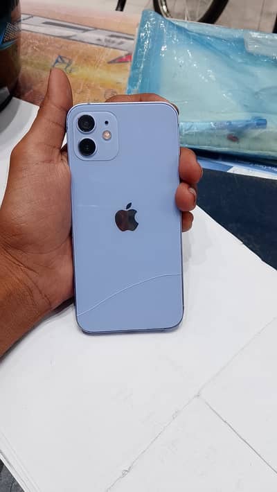 Apple iPhone 12