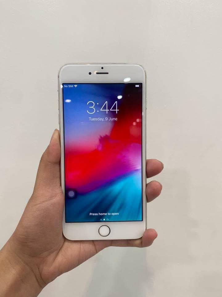 Apple iPhone 6S Plus 0