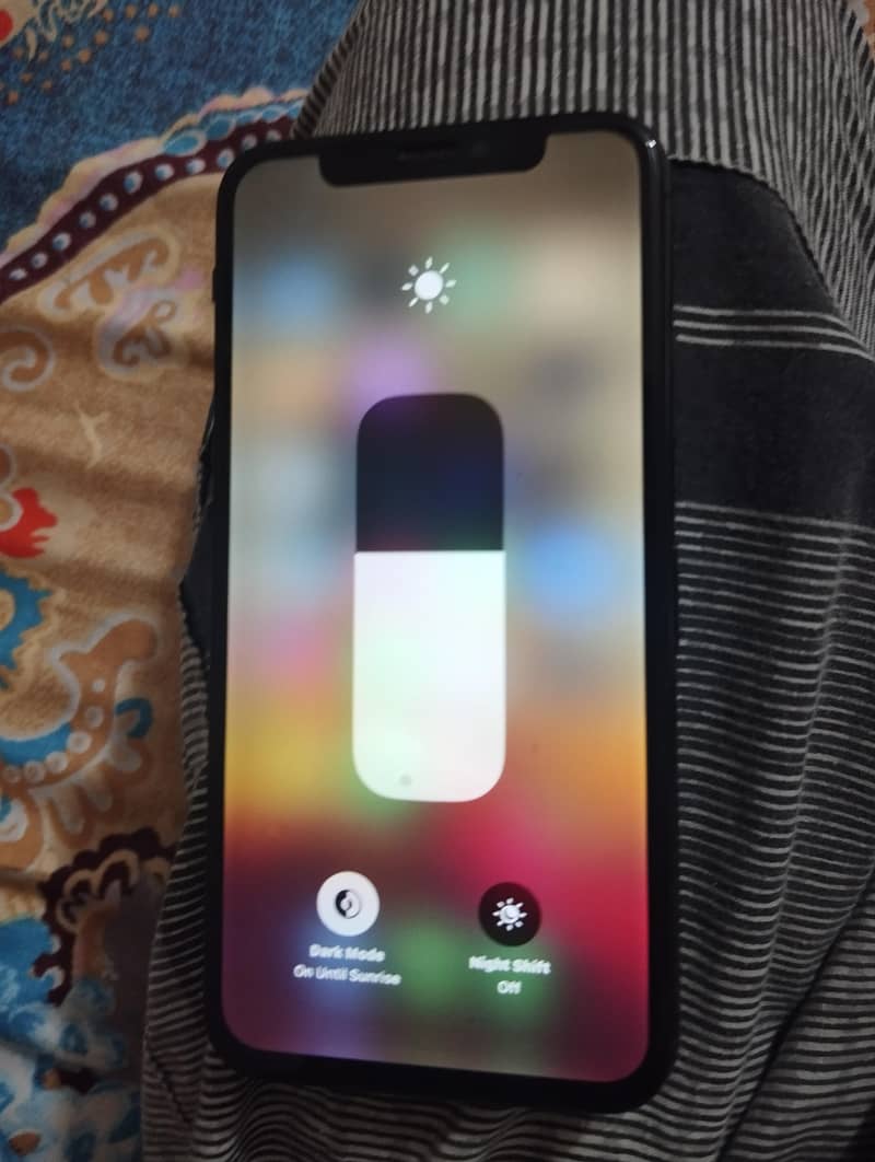 Apple iPhone X 0