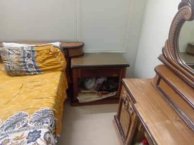 bed set with Dressing