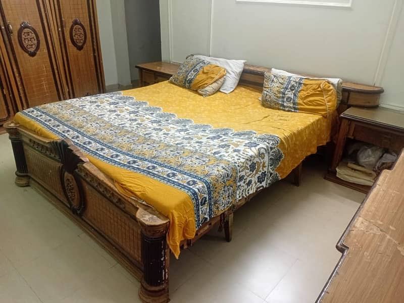 bed set with Dressing 4
