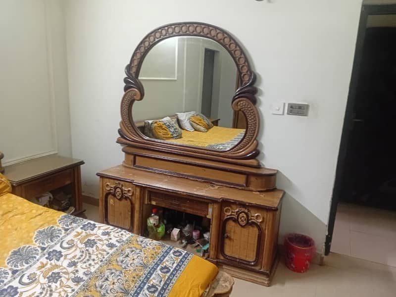 bed set with Dressing 5
