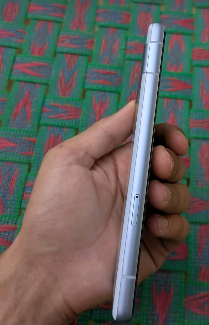 Google Pixel 7a 2