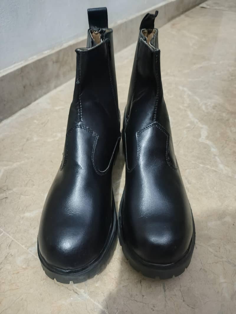 ankle boot 0