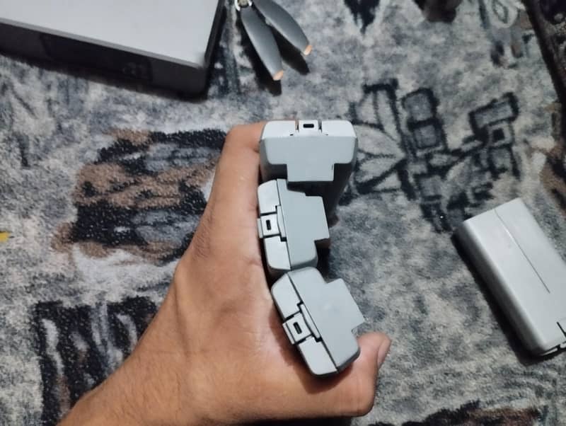 mini 2 8