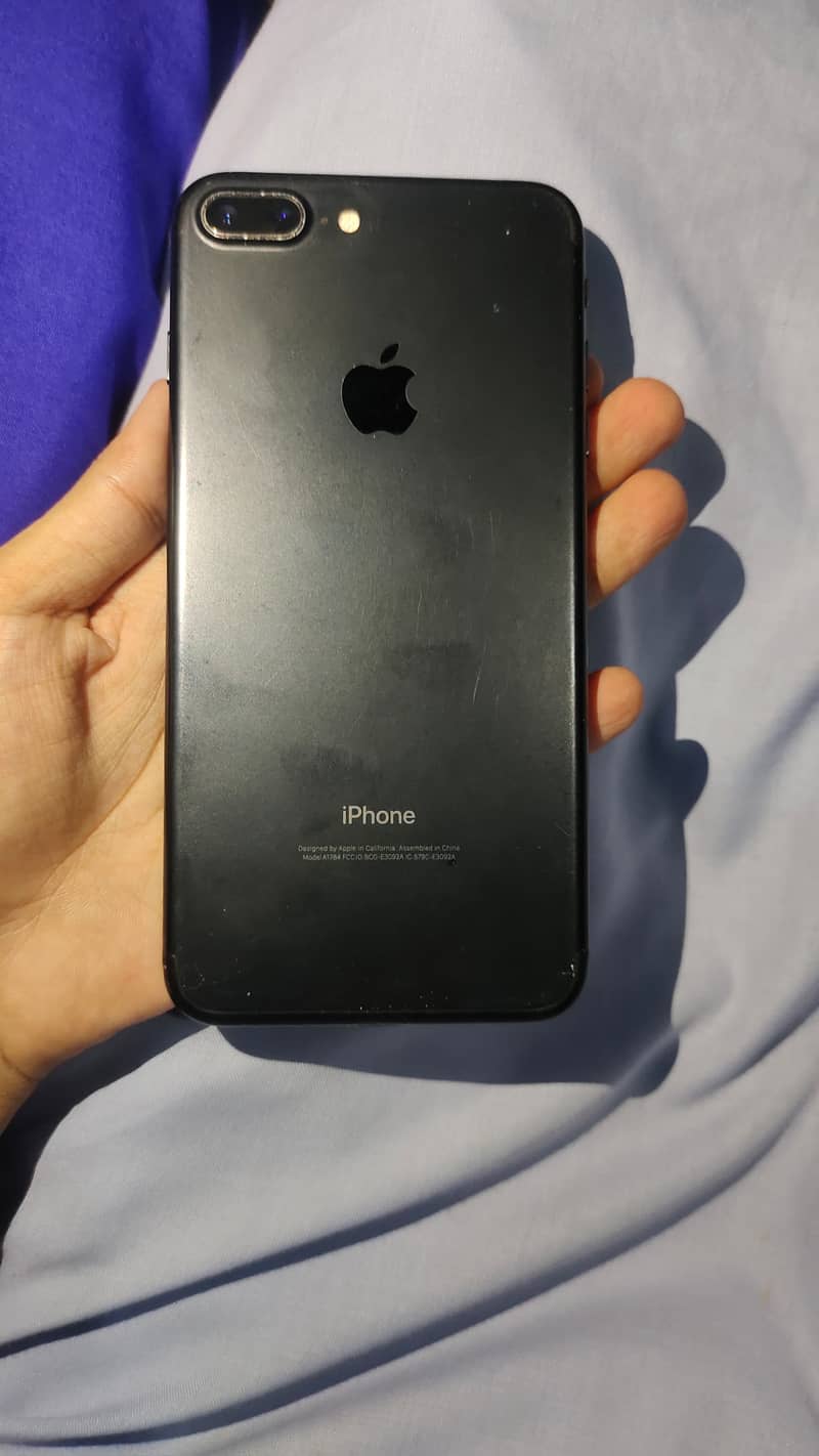 Apple iPhone 7 Plus 0