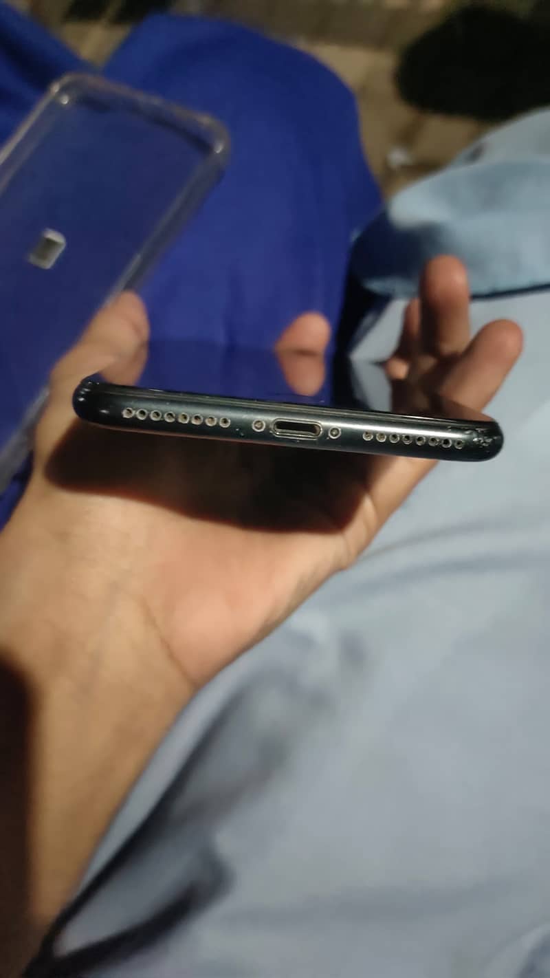 Apple iPhone 7 Plus 3