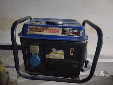 Super Tiger TG2500 DC Petrol Generator