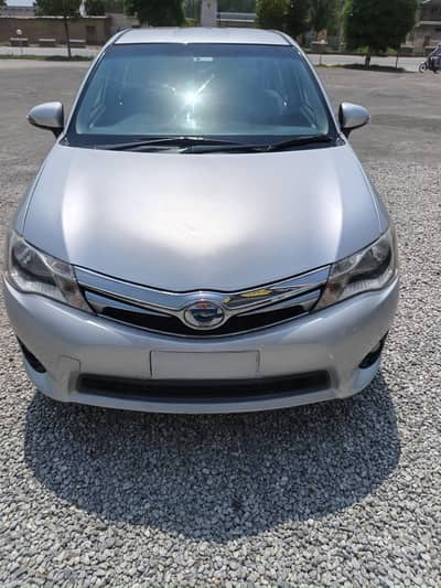 Toyota Corolla Axio 2014