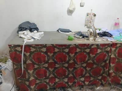 TAILOR MASTER TABLE CUTTING TABLE GOOD CONDITION
