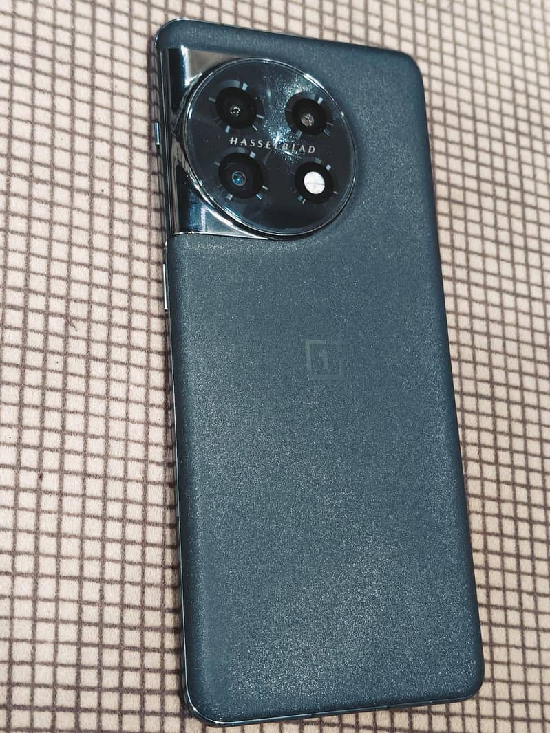 One Plus 11 1