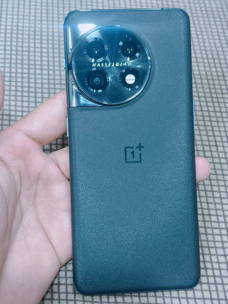 One Plus 11 6