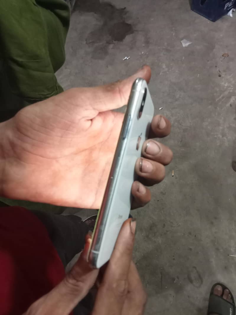 iPhone X 2