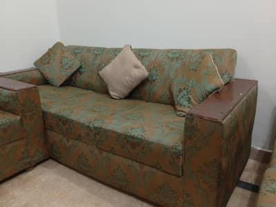 urgent sofa sell