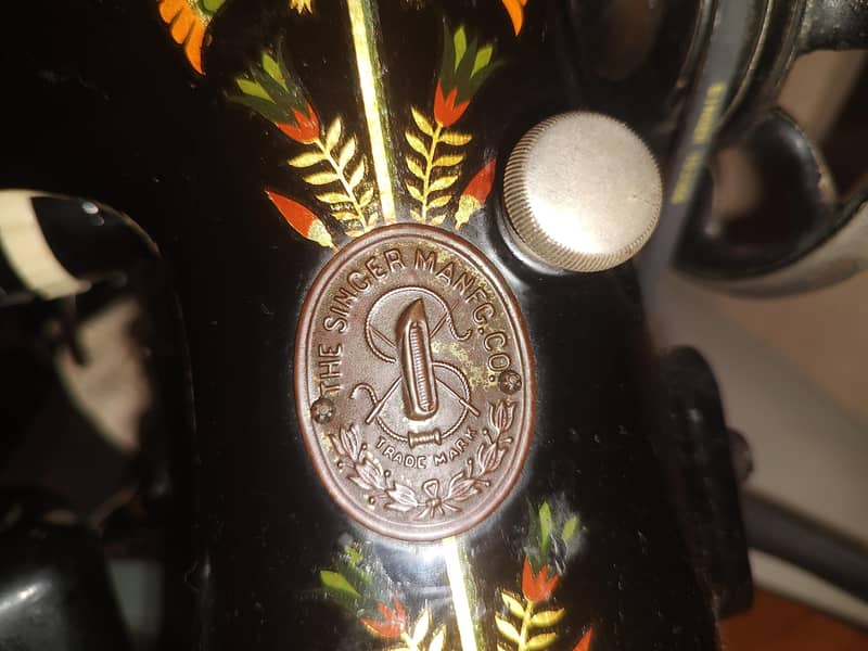 Singer sewing machine 1