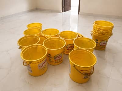 12 Clean Used Ghee Buckets with Lids – Food Grade