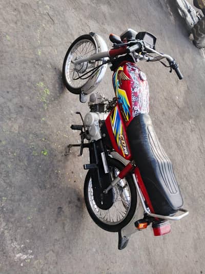 CD70 bike prices